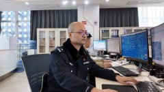 防止路口车辆交织“打结”；二是显著延长行人