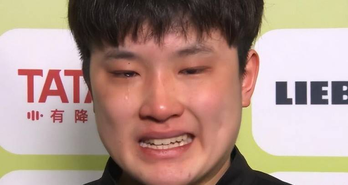 张本智和祭祖遭拒引身份撕裂争议