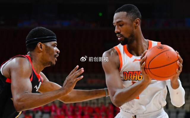 贾尔斯狂砍30分13篮板助江苏男篮险胜北控